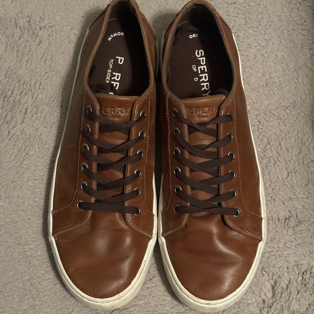Sperry Brown Leather Sneakers with Low-Top Design and White Soles